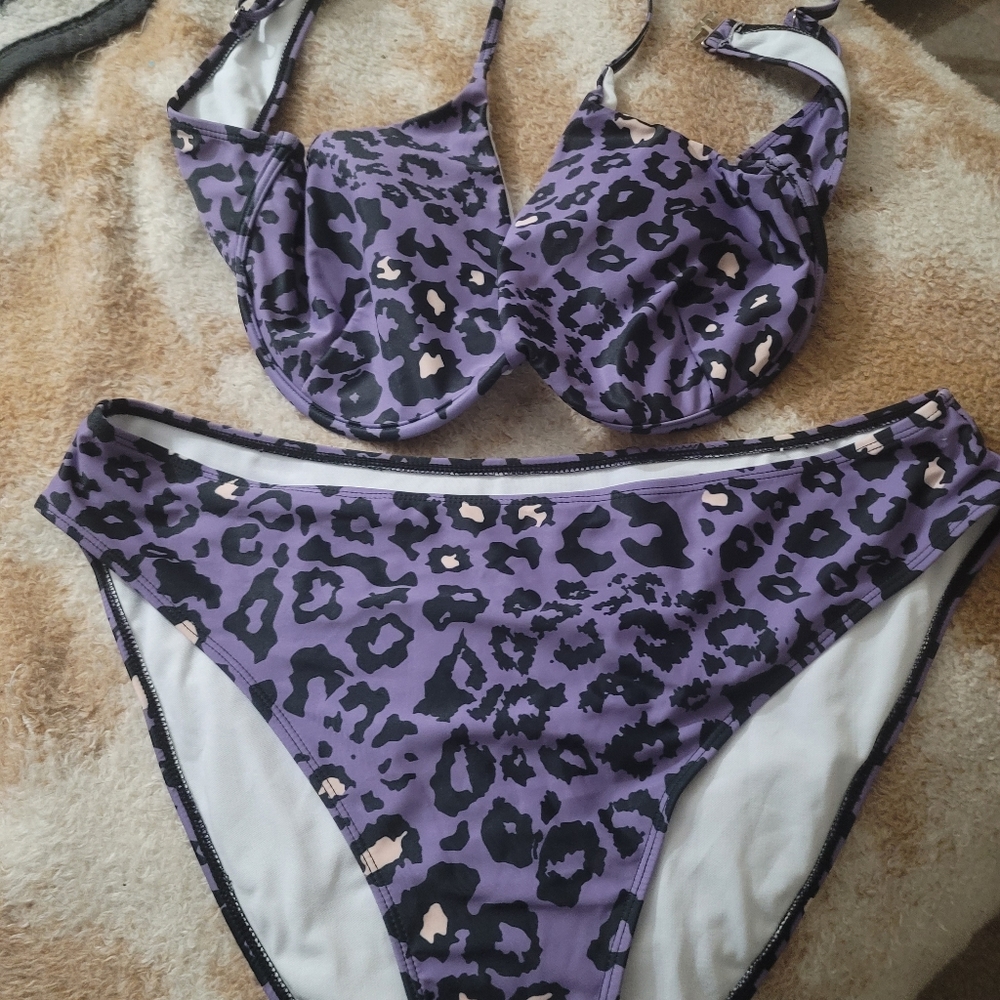 Purple and black 2pc bikini